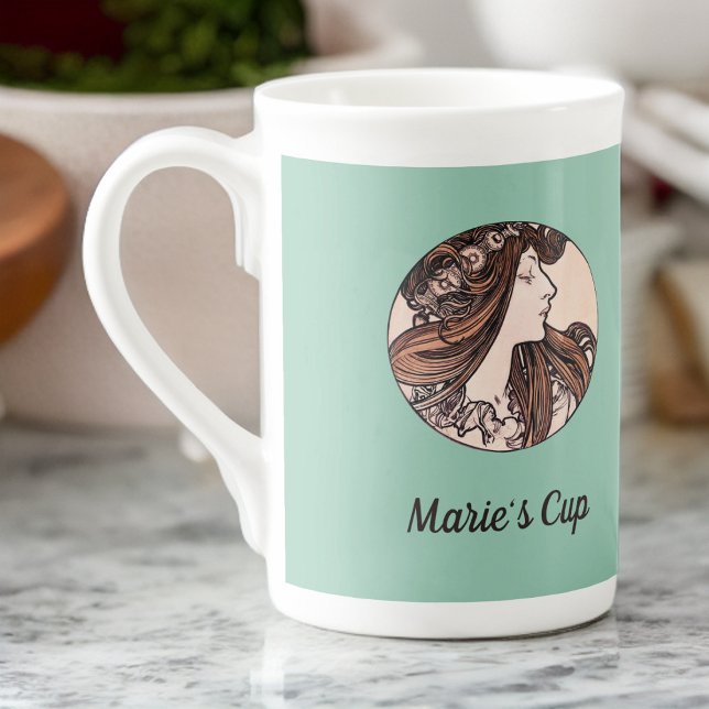 Alphonse Mucha Jugendstil-Frau mit Blume Prozellantasse (Von Creator hochgeladen)