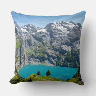 Alpsee Oeschinensee in der Schweiz Kissen
