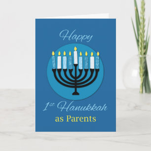 Als Eltern Erste Hanukkah Menorah auf dunkelblau Karte