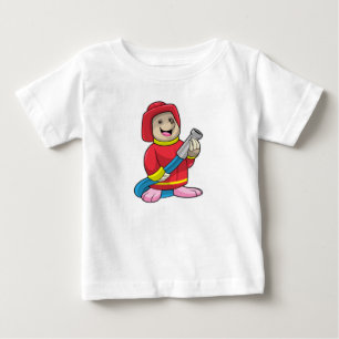 Als Feuerwehrmann mit Schlauch Baby T-shirt