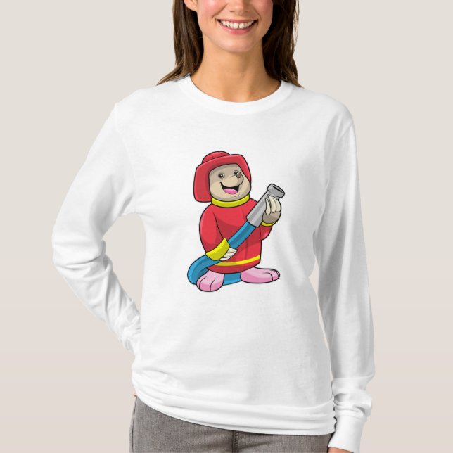 Als Feuerwehrmann mit Schlauch T-Shirt (Vorderseite)