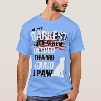 Als ich eine Hand brauchte, fand ich eine Paw Prem T-Shirt