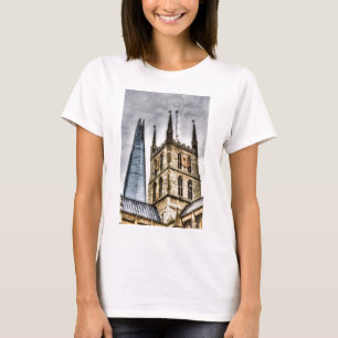 Alt und modern T-Shirt