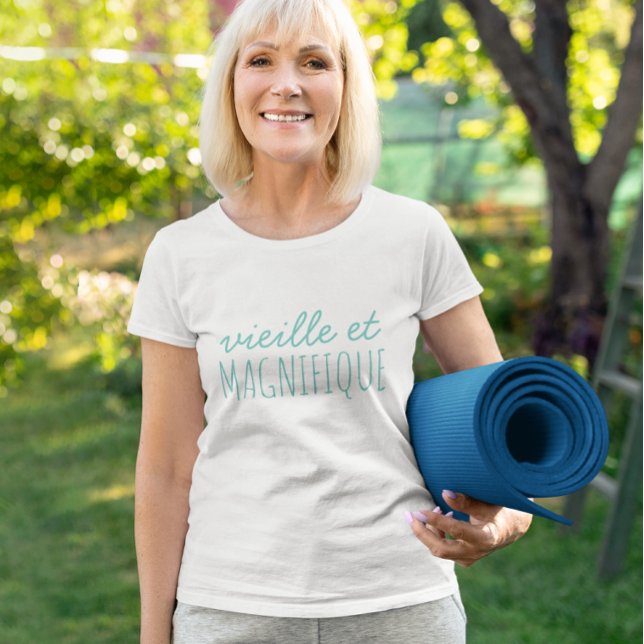 Alt und wunderbar im französischen Inspirationstex Große Größe T-Shirt (Von Creator hochgeladen)