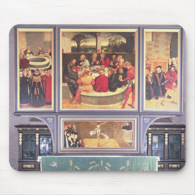 Altar mit einem darstellenden Triptychon Mousepad (Vorne)