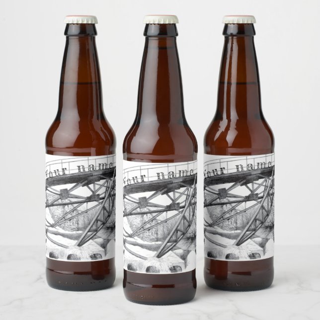 Alte Brücke. Bleistift zeichnend. Bierflaschenetikett (Flaschen)