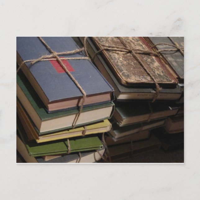 Alte Bücherstapel Postkarte (Vorderseite)