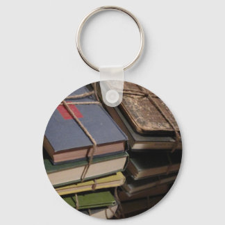 Alte Bücherstapel Schlüsselanhänger
