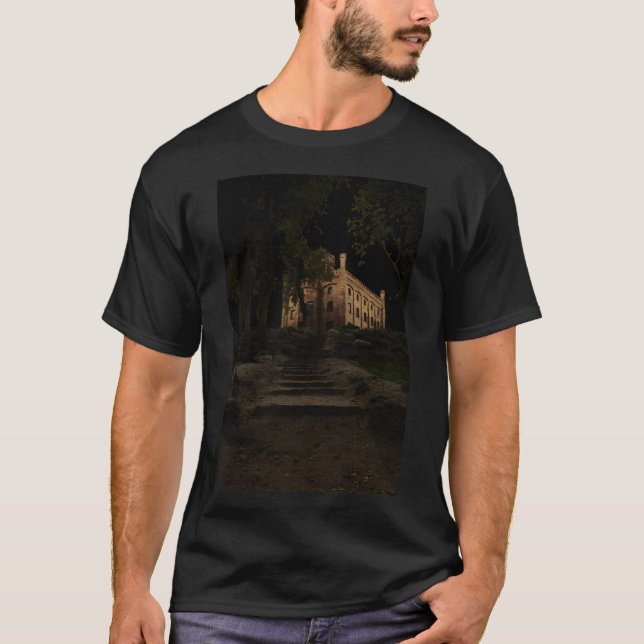 Alte Burg im Wald T-Shirt (Vorderseite)