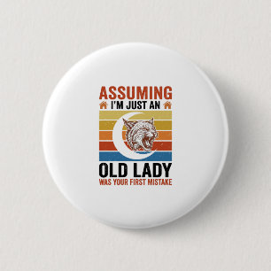 Alte Dame Wildcat Vintage Lustiges Shirt Design_1 Button