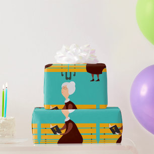Alte Frau liest die Bibel Geschenkpapier
