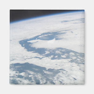 Alte Fünfjahreseisberge nähern sich Südgeorgia Magnet