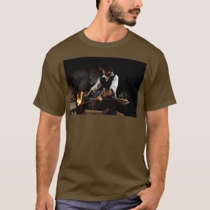 Alte Handarbeit Blacksmith Middle Ages Per T-Shirt