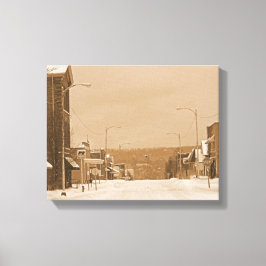 Alte Hauptstraße in der Schnee-Leinwand Leinwanddruck