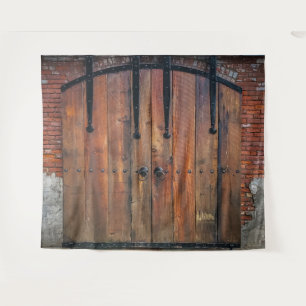 Alte Holztür mit Vintagen Messinghaken Wandteppich