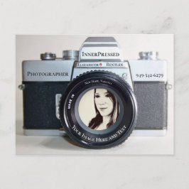 Alte Kamera mit Foto für Fotografen Postkarte