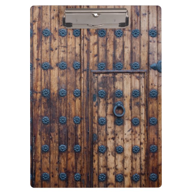 Alte kleine Tür innerhalb der großen verstärkten Klemmbrett (Vorderseite)