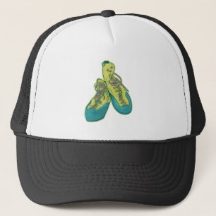 Alte Kletterschuhe Klettern Truckerkappe