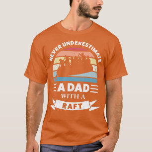 Alte Männer mit einem lustigen Geschenktag T-Shirt