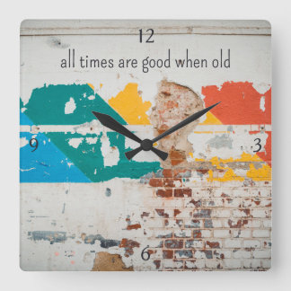 Alte Mauer mit Graffiti Quadratische Wanduhr