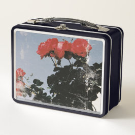 Alte rote Rosen gegen einen blauen Himmel Metall Brotdose