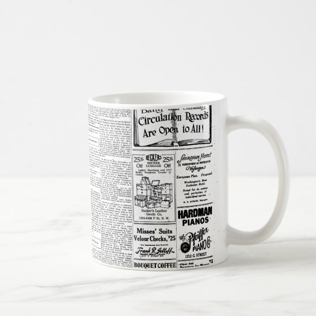 Alte schwarze u. weiße Zeitung, Vintage retro Tasse (Rechts)
