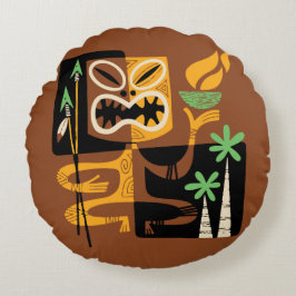 Alte Stammesrituale: Mann mit Feuer und Speere Rundes Kissen