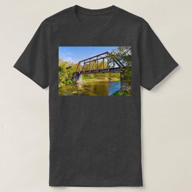 Alte Südbahn Trestle Brücke im Tal T-Shirt (Design vorne)
