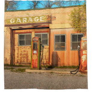 Alte Tankstelle im ländlichen Utah, USA. Vintag, Duschvorhang