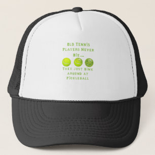 Alte Tennis-Spieler die nie. Sie gerade Pickleball Truckerkappe