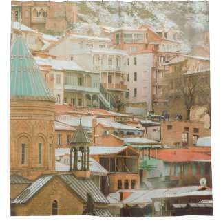 Alte Tiflis historische Gebäude. Kaukasusreise  Duschvorhang