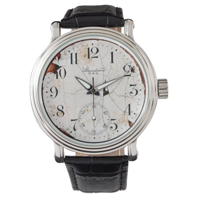 alte Uhr mit Zifferblatt (Vorderseite)