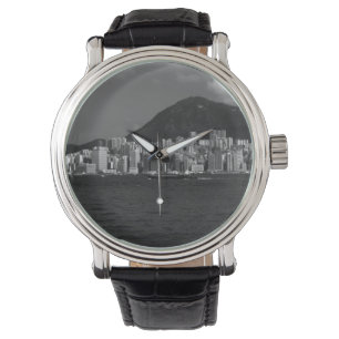 Alte Wolkenkratzer der Bucht von Hongkong in China Armbanduhr