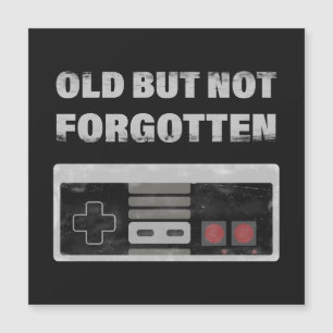 Alter, aber nicht vergessener Videospielcontroller Magnetkarte