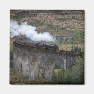 Alter Dampfzug auf Glenfinnan Viaduct Magnet