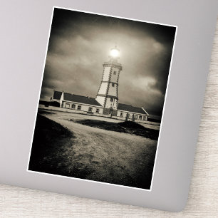 Alter Leuchtturm in einer Sturmnacht Aufkleber