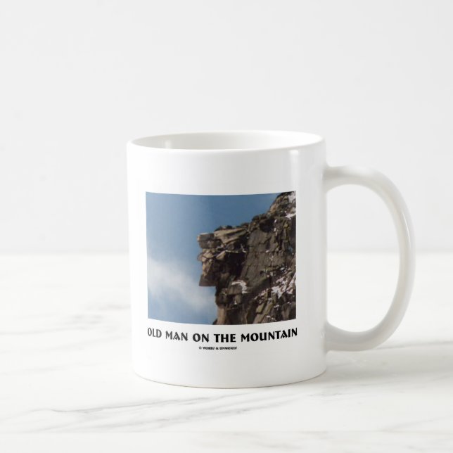 Alter Mann auf dem Berg (optische Täuschung) Tasse (Rechts)