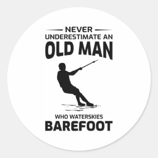Alter Mann Barefoot Barefoot Skifahren Wassersport Runder Aufkleber