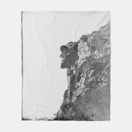 Alter Mann im Gebirgsvorsprung Fleecedecke