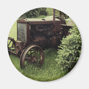 Alter Rostiger Traktor Magnet