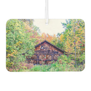 Alter Stall im Herbst Autolufterfrischer