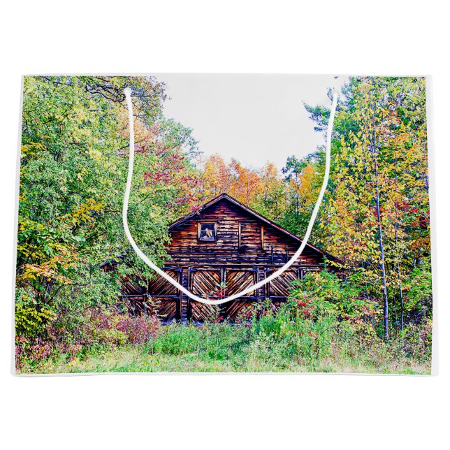 Alter Stall im Herbst Große Geschenktüte (Vorderseite)