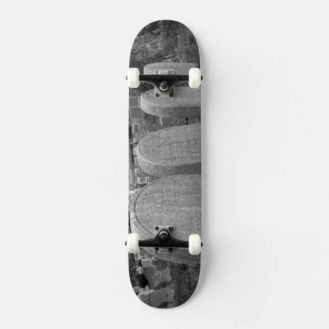 alter Stein Skateboard (Vorderseite)