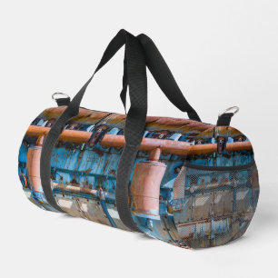 Alter und rostiger Atlas Imperial Diesel Motor in Duffle Bag