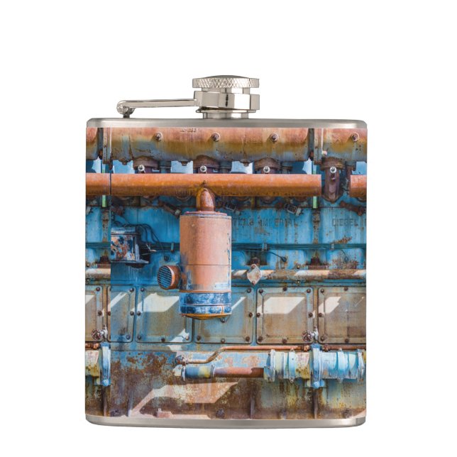 Alter und rostiger Atlas Imperial Diesel Motor in  Flachmann (Vorderseite)