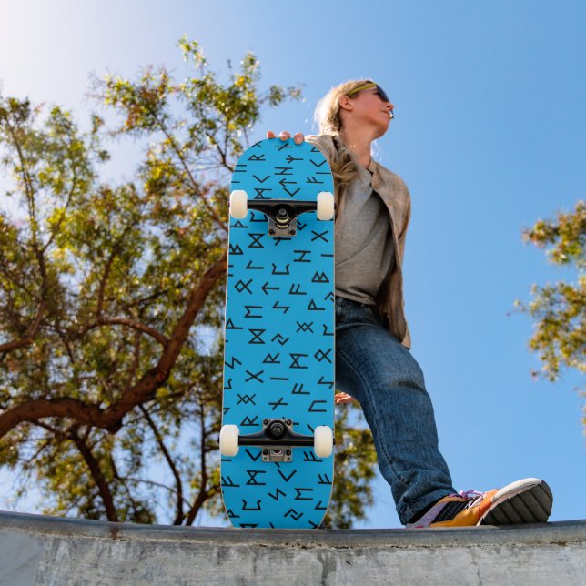 Ältere Futhark-Runen Skateboard (Außen 1)