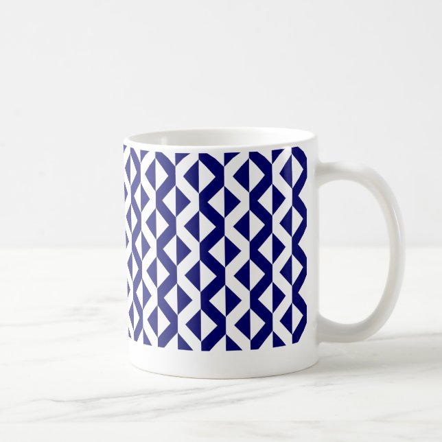 Alternate ZigZags - Deep Navy Blue und White Kaffeetasse (Rechts)