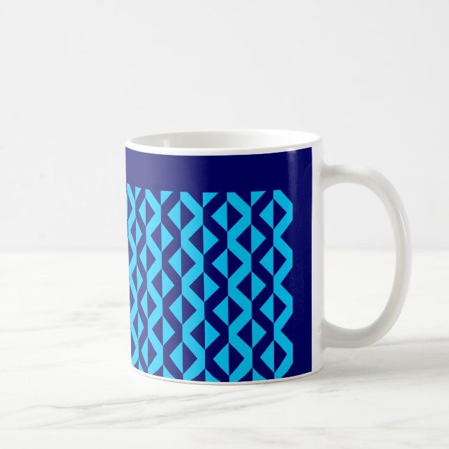 Alternate ZigZags - Sky Blue and Deep Navy Tasse (Rechts)