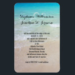 Alternative Beach Wedding Magnet<br><div class="desc">Magnet Hochzeit Einladung für eine Hochzeit am Strand. Das vertikale Bild des türkisfarbenen Meerwassers und des tropischen Strandes Sandes ist der Hintergrund für diese einzigartige Einladung. Die Braut und der Bräutigam laden zu den Gästen ein,  und alle Zeremonietexte sind leicht in Absatz-Form hinzuzufügen.</div>