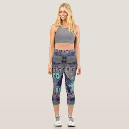 Alternative Realität 2 Capri Leggings